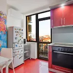 Spacious 3br In The Center - Kitchen Smart Tv's *