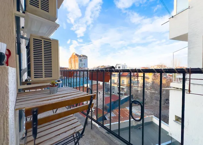 Apartment Spacious 3br In The Center - Kitchen Smart Tv's Sofia