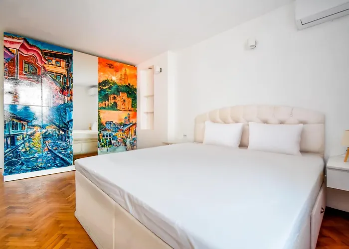 Spacious 3br In The Center - Kitchen Smart Tv's דירה *