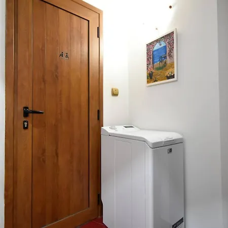 Διαμέρισμα Spacious 3br In The Center - Kitchen Smart Tv's *