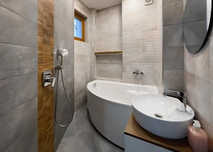 Spacious 3br In The Center - Kitchen Smart Tv's Apartament Sofia