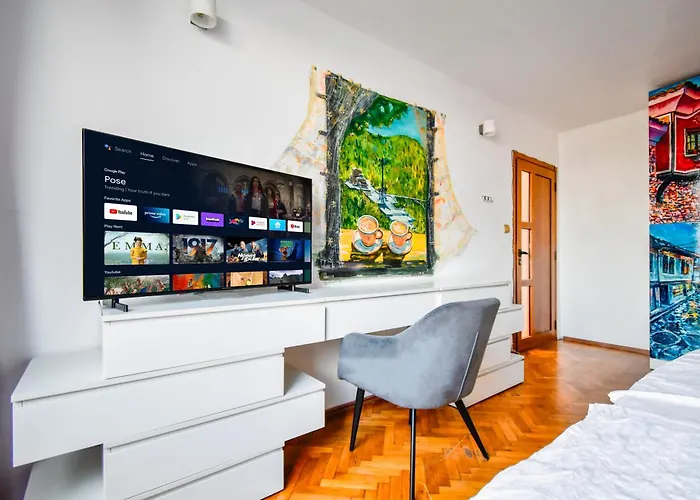 Spacious 3br In The Center - Kitchen Smart Tv's Sofia