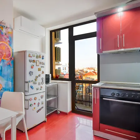 Spacious 3br In The Center - Kitchen Smart Tv's *